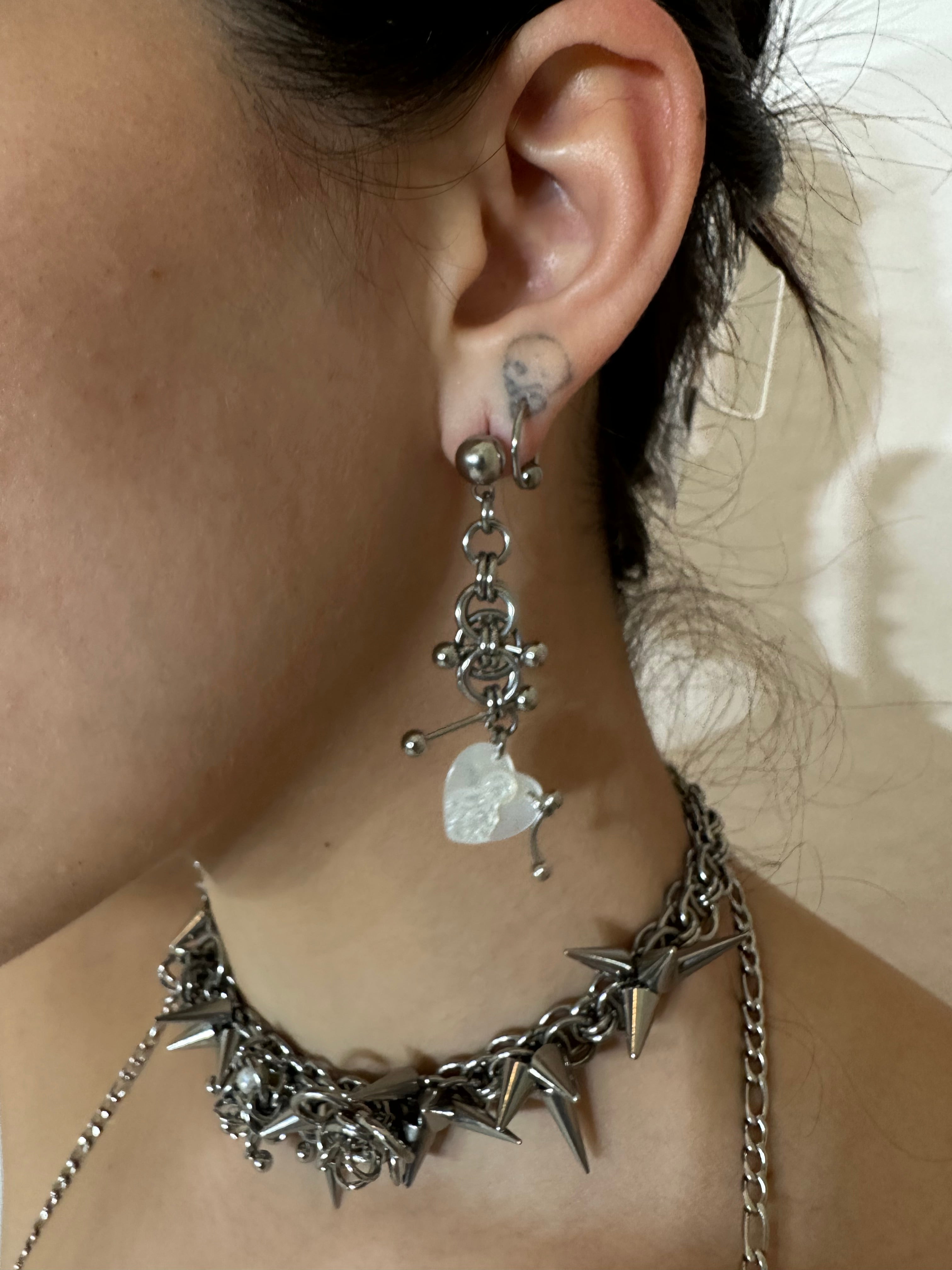 Mother Mary Pearl Earring