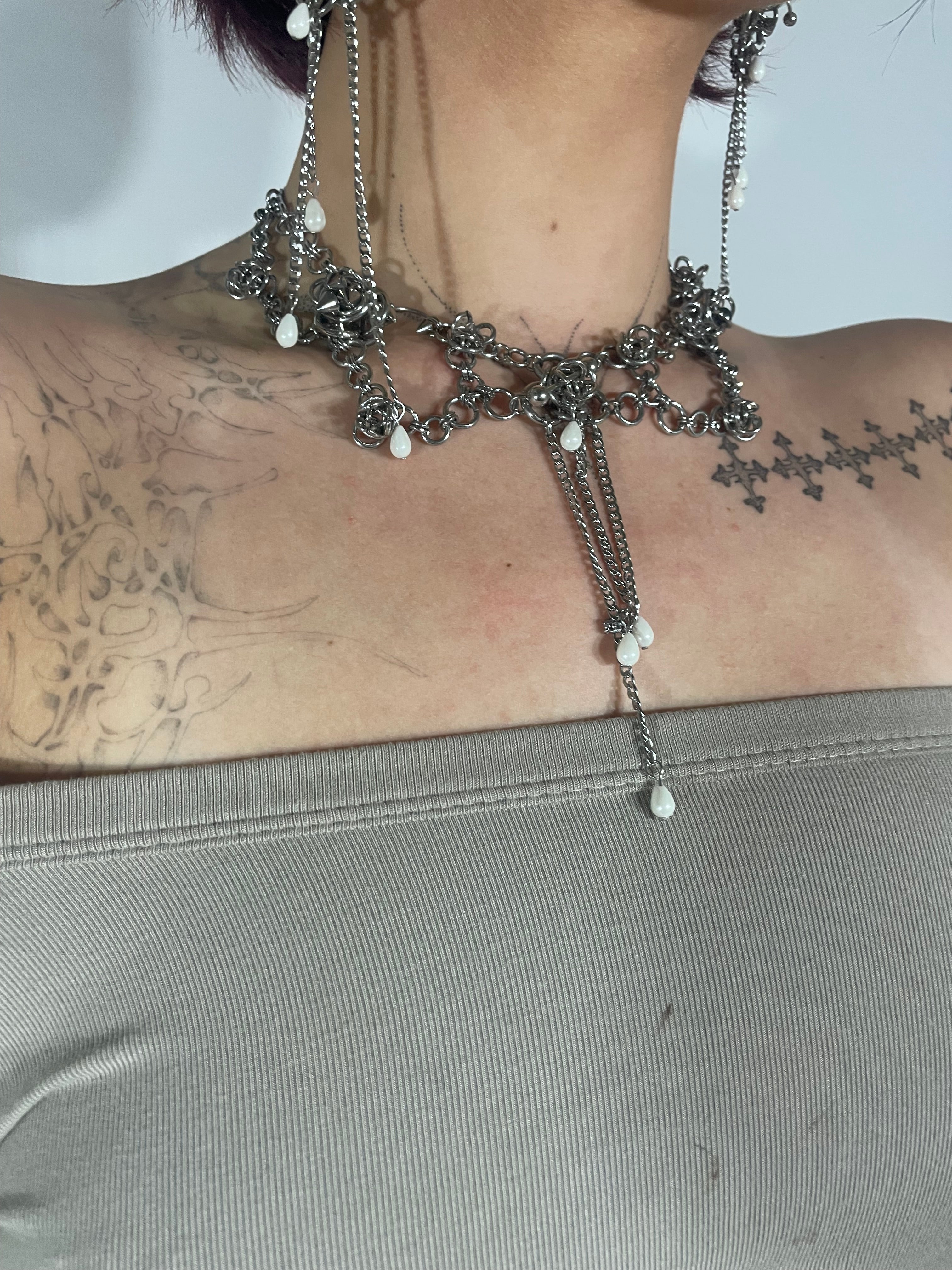 Pearl Drip Rosette Necklace