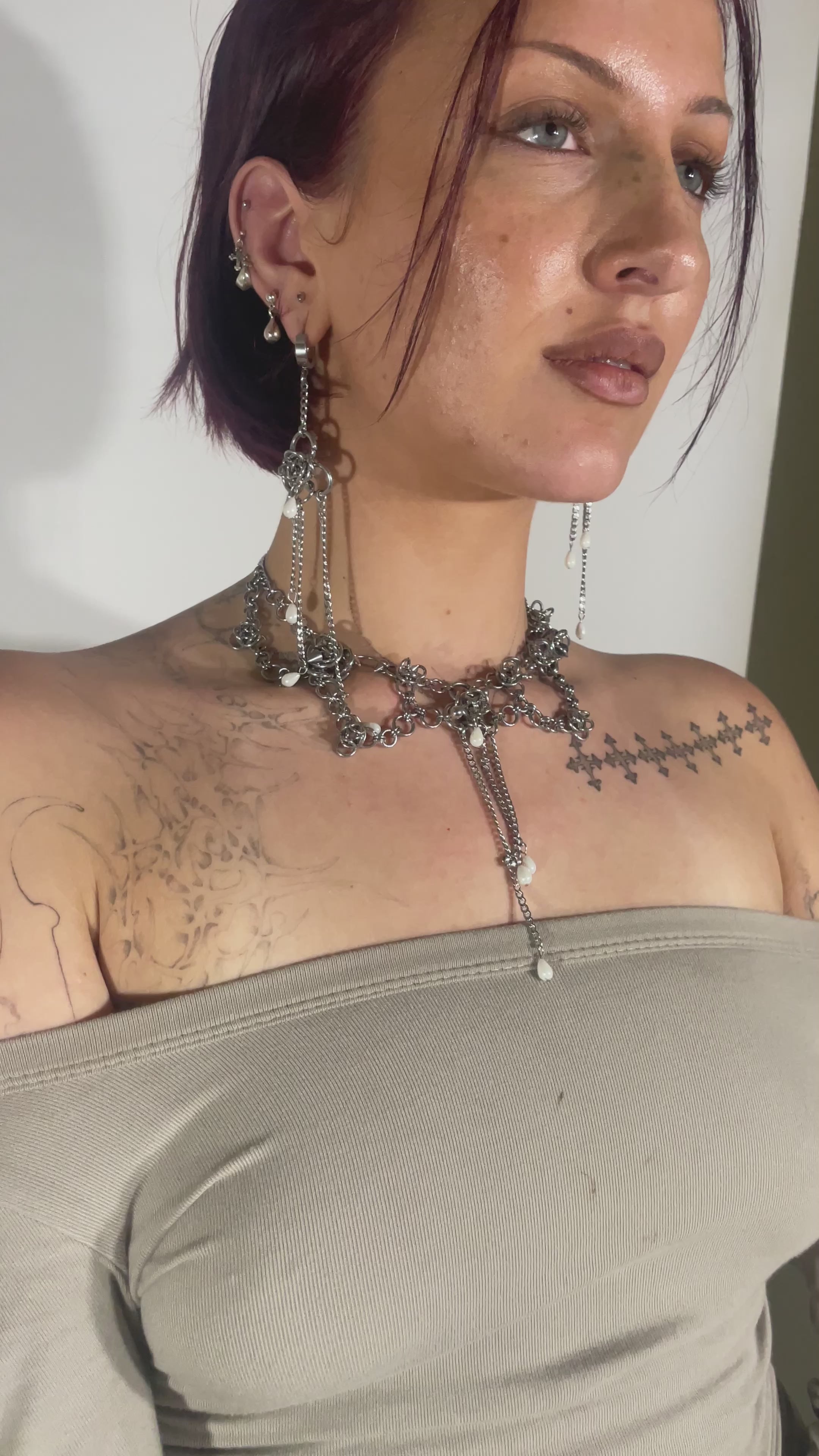 Pearl Drip Rosette Necklace