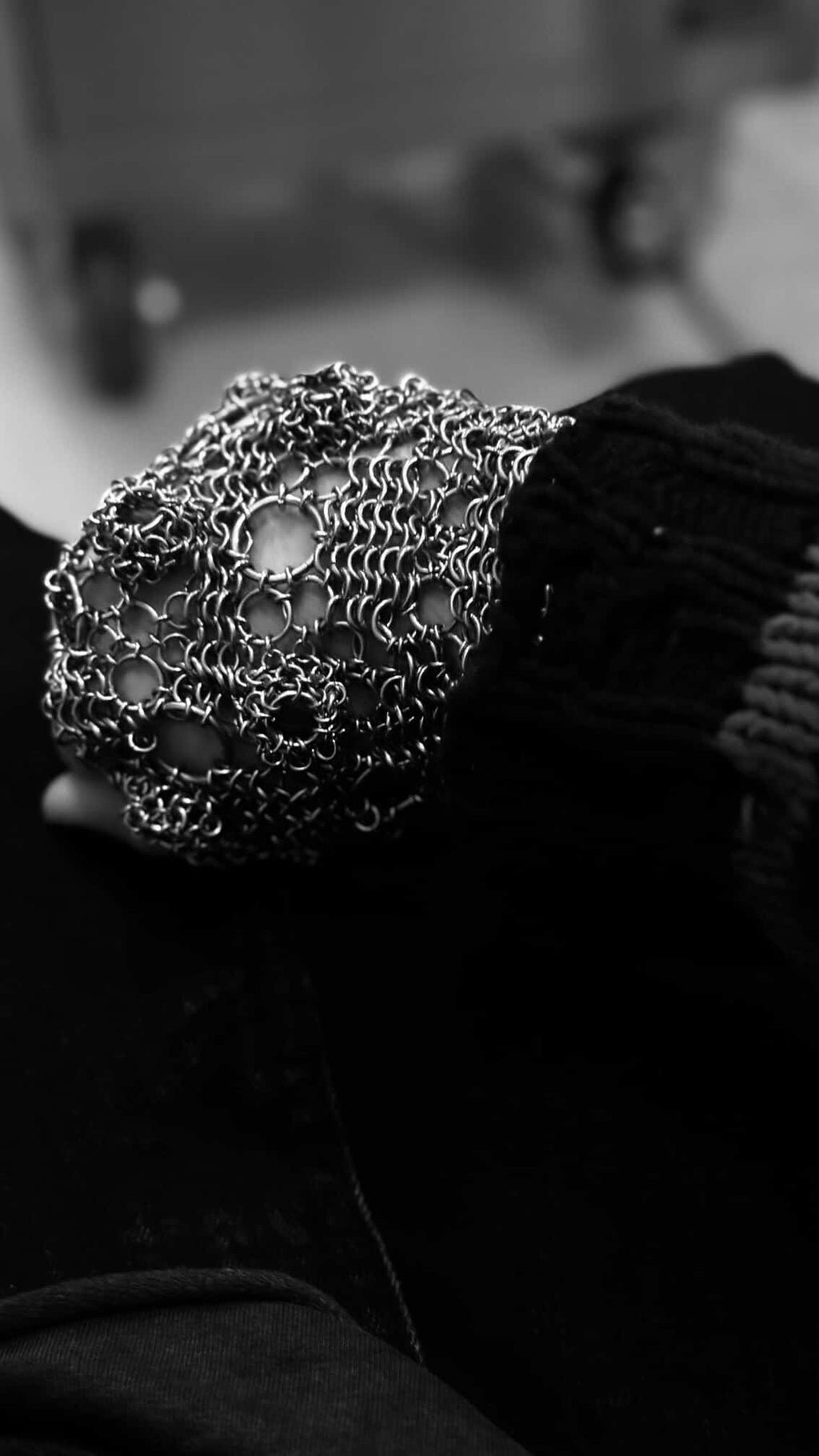 Alien Flesh Wound Glovelet